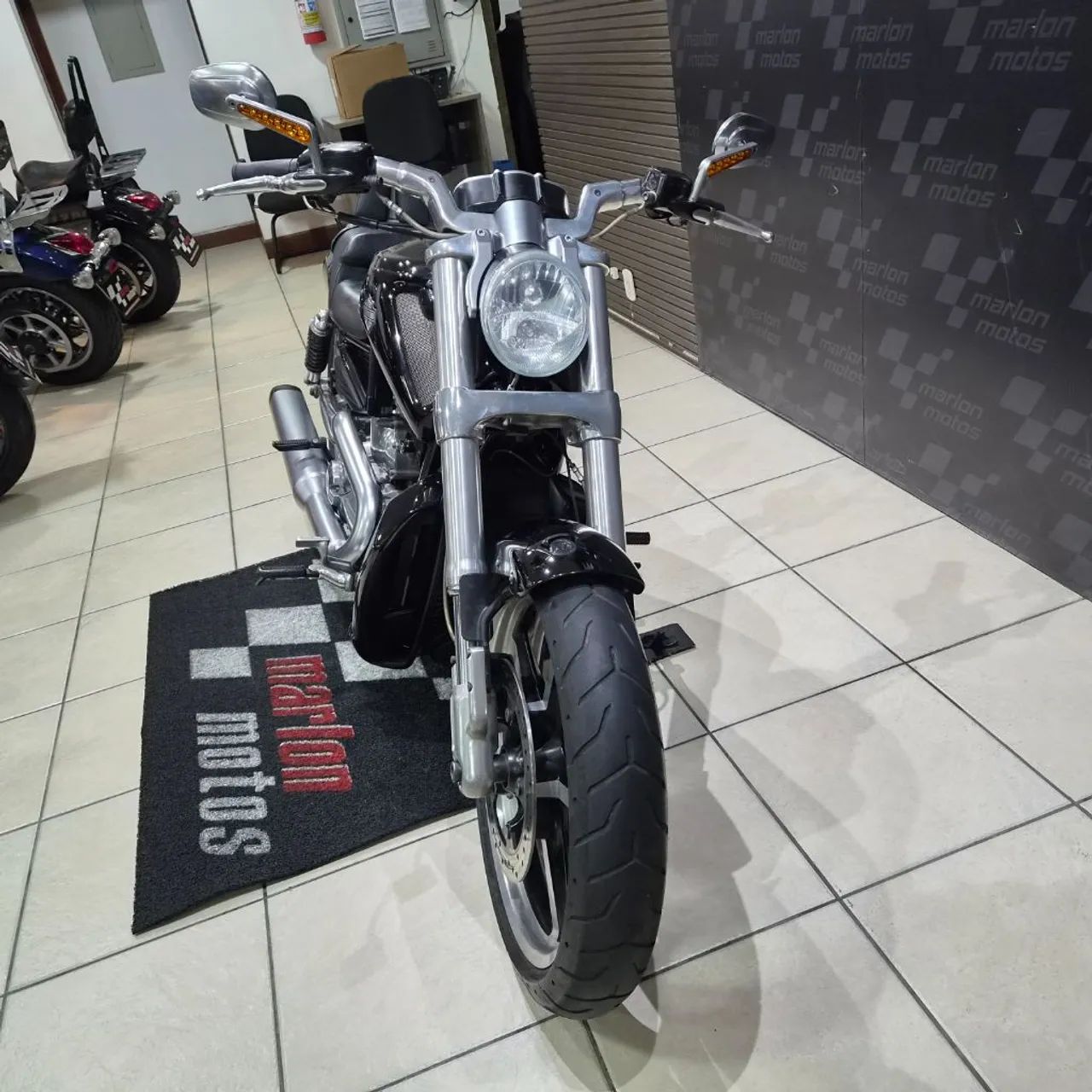 V-ROD 1250cc MUSCLE VRSCF - Foto 4