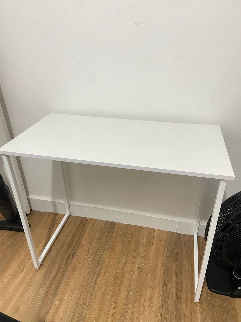 Mesa de computador + cadeira. 432957907219916801
