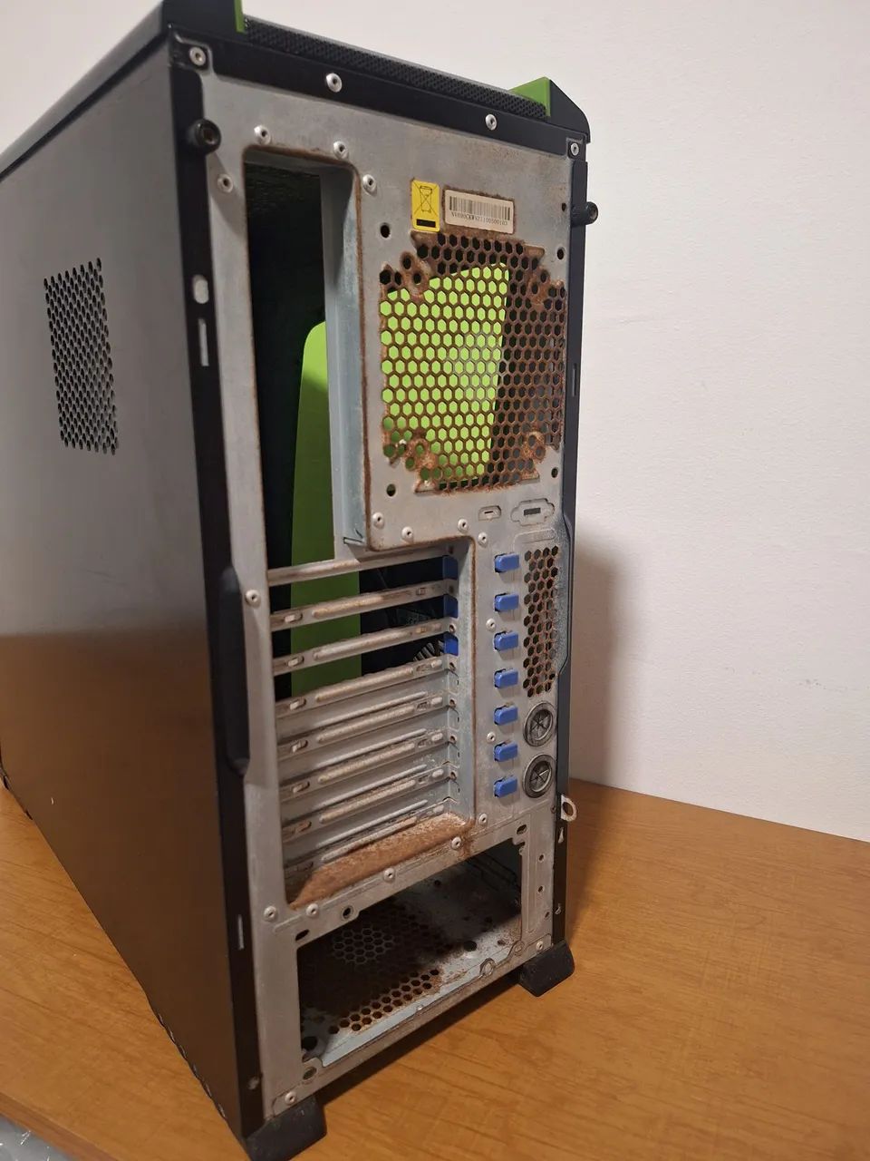 Gabinete CoolerMaster Nvidia Edition - Foto 4