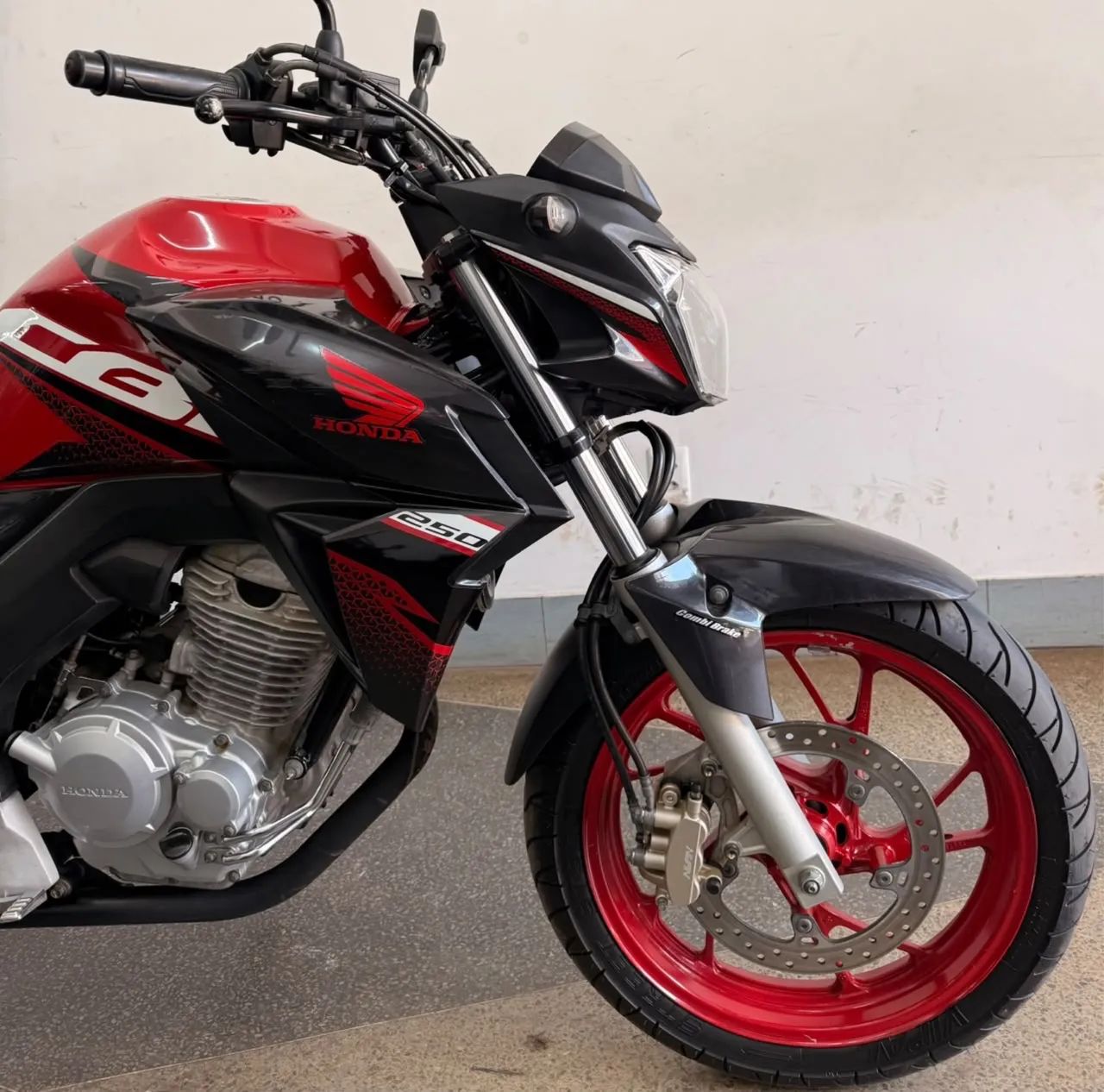 CB Twister 250 2020 - Foto 2