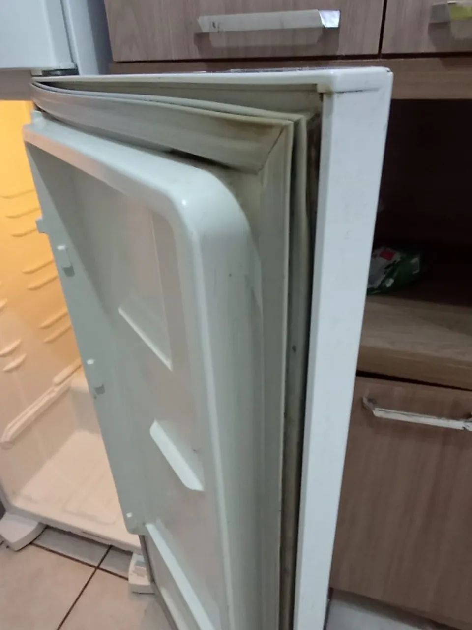 Geladeira Electrolux DC35A, duplex, com 260 litros de capacidade. - Foto 3
