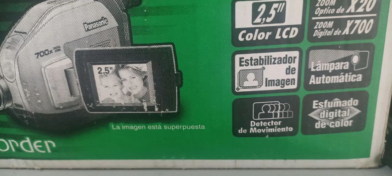 Filmadora  com caixa e acessórios..