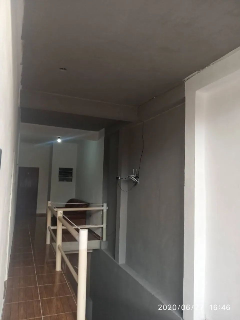 Alugo Quarto com Banheiro Privativo em Cotia