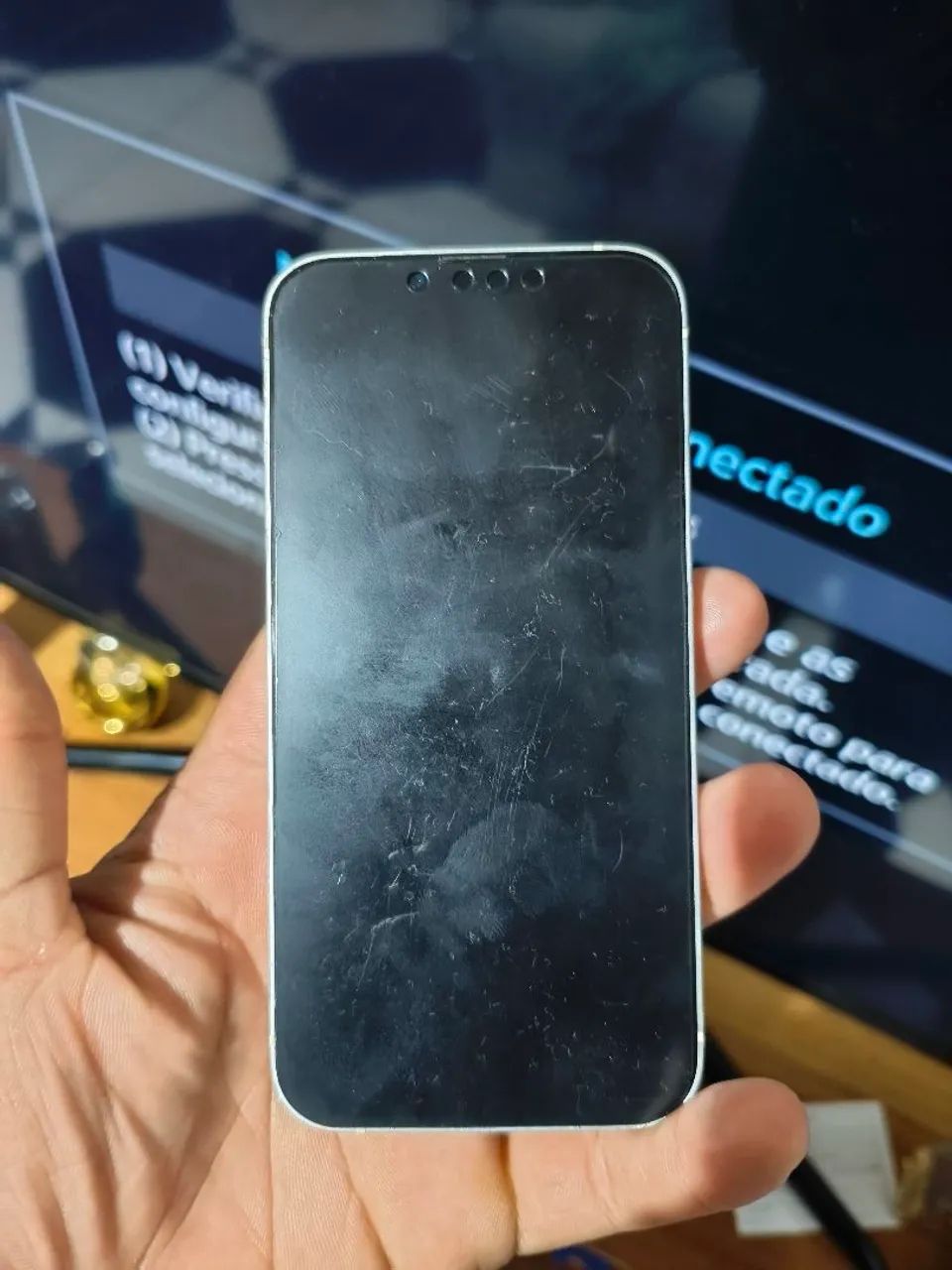 iPhone 13 pra retirar peças, ainda pode ter concerto  - Foto 2