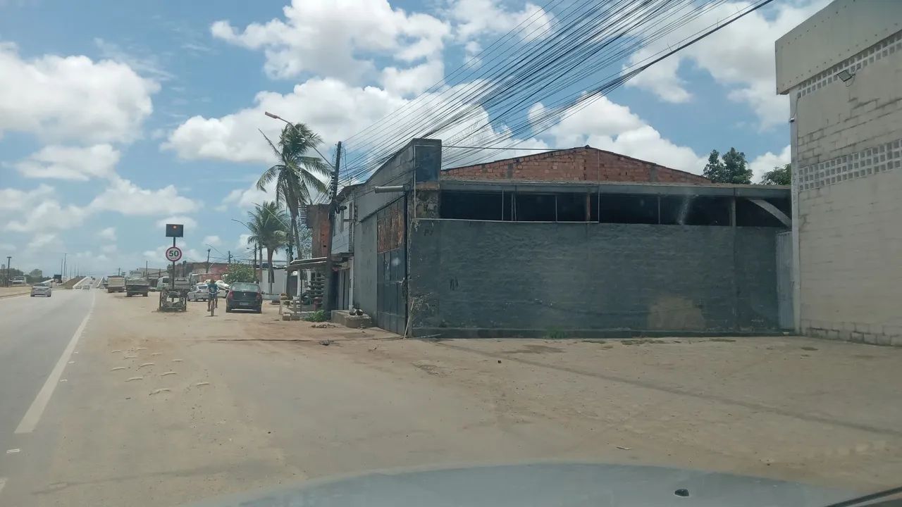 Alugo galpão 