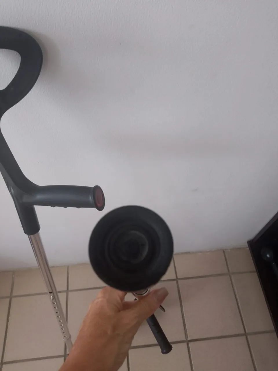 Par de Muletas Canadenses 120kg | Pouquíssimo uso - Foto 4