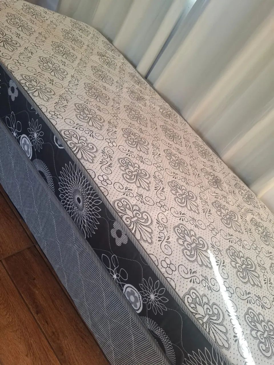 Cama de solteiro com colchão  - Foto 2