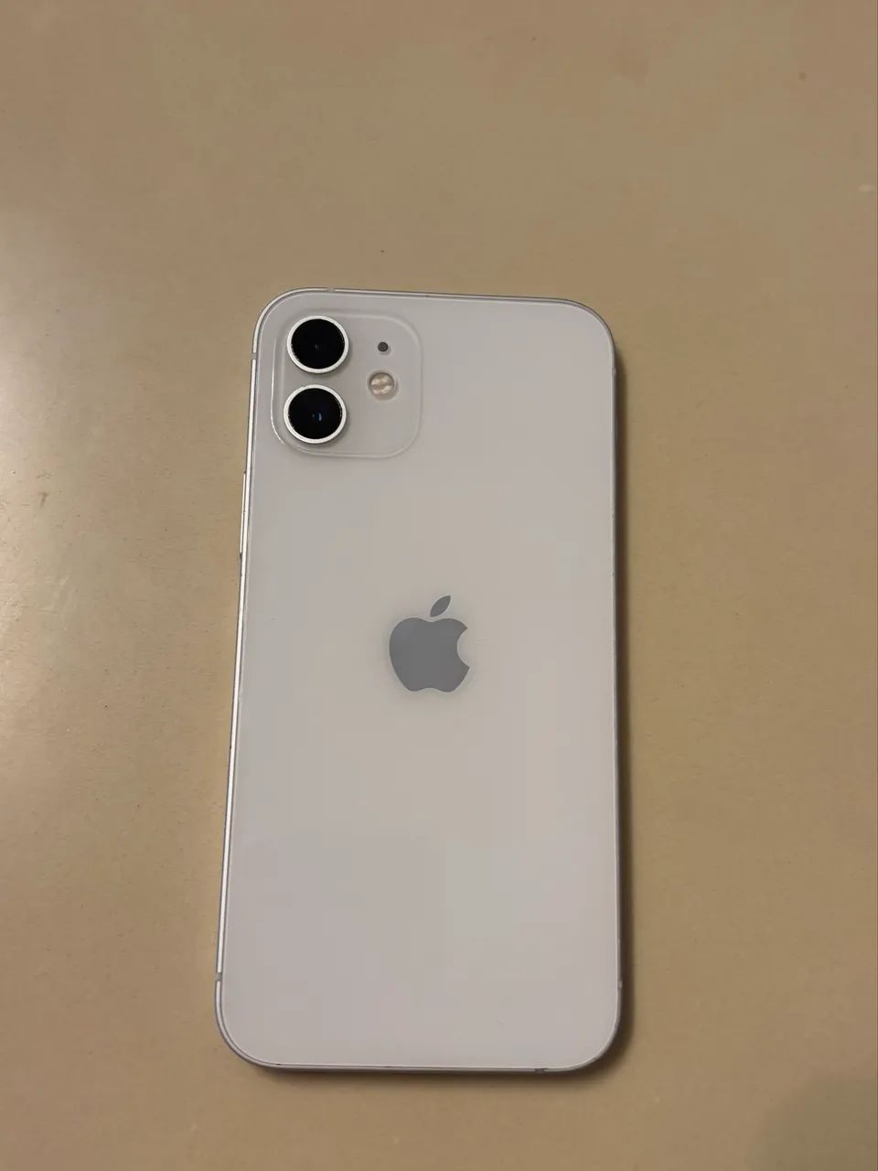 iPhone12　ホワイト Apple iPhone 12 (128 GB) - Branco | Frete grátis