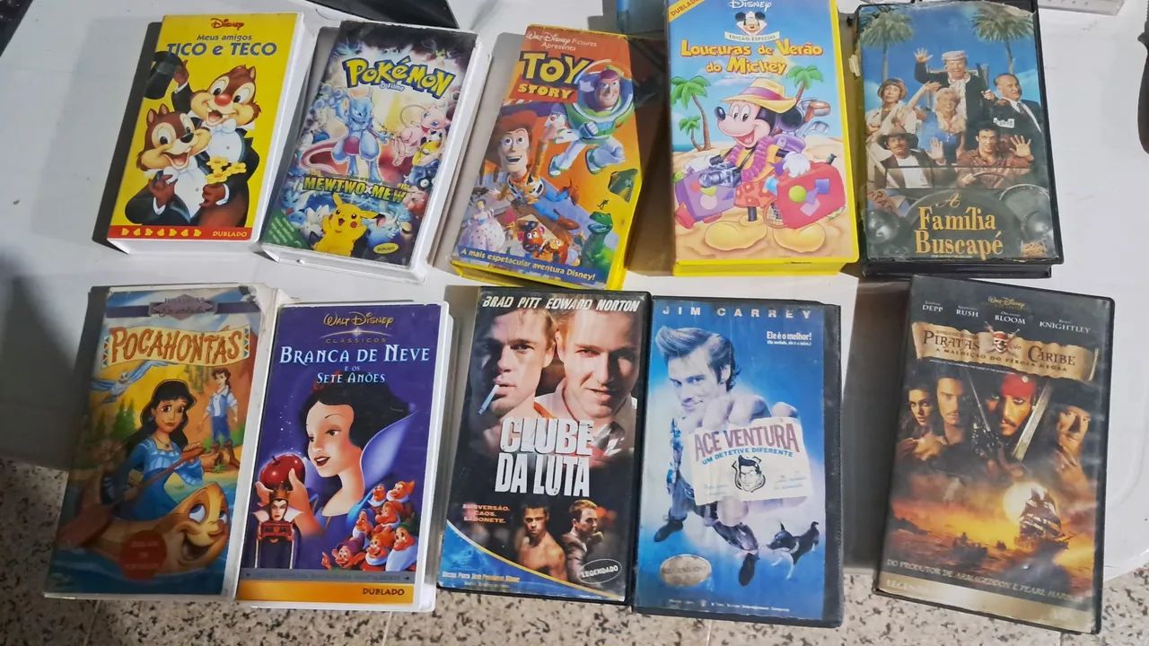 Lote de VHS + TV de Tubo 