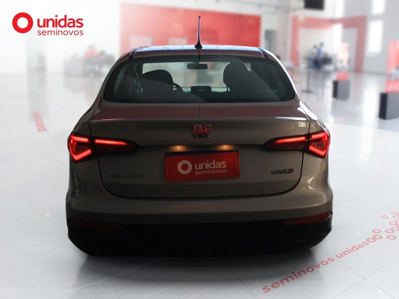 Fiat Cronos Drive 1.3 8V Flex Aut. 2025 - Foto 5