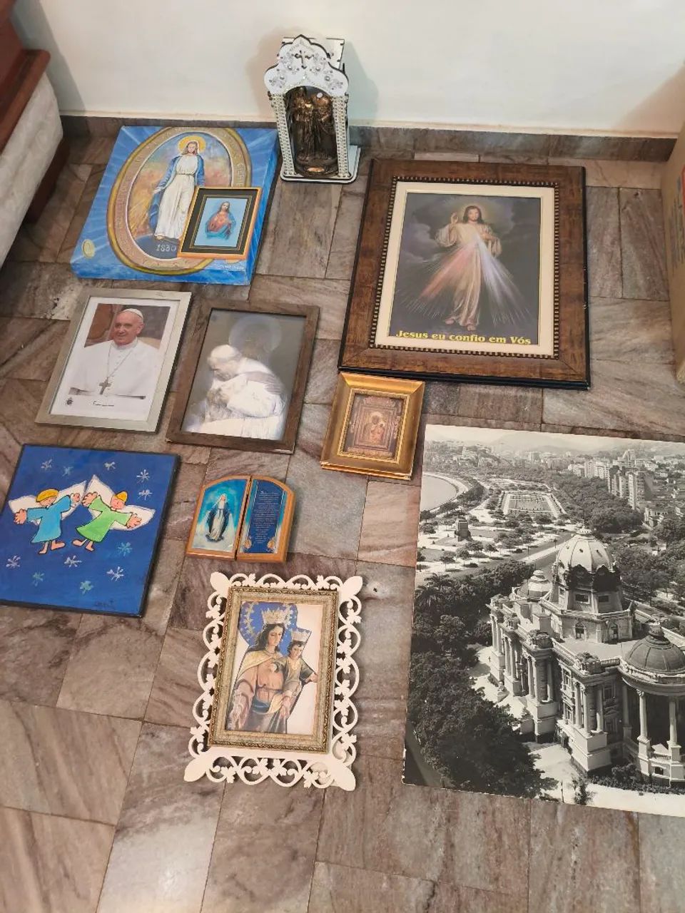 Variedades de santos e quadros - Foto 4