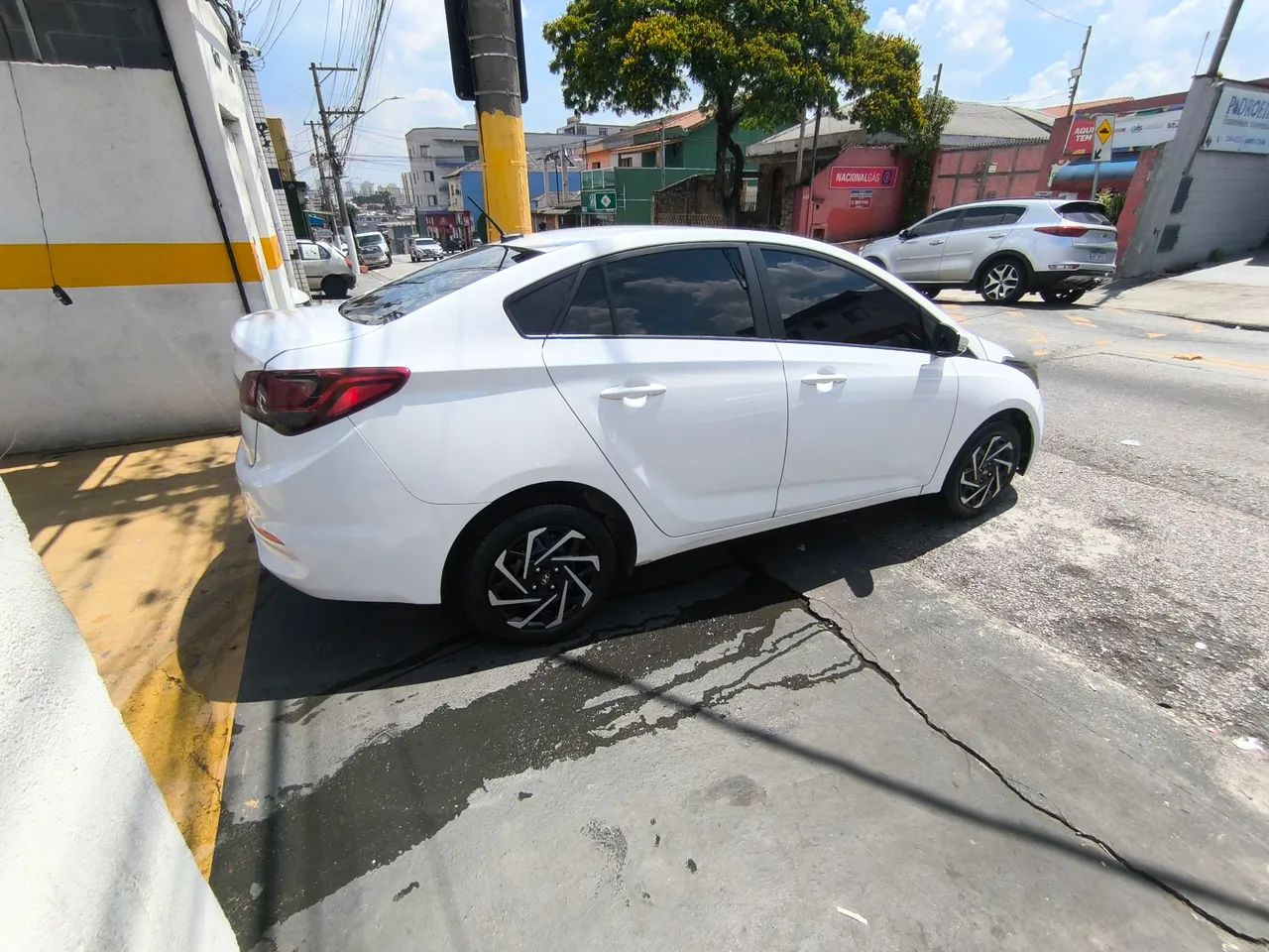 Hyundai HB20S C.Plus/C.Style1.0 Flex 12V Mec. 4P, foto 4 de 13