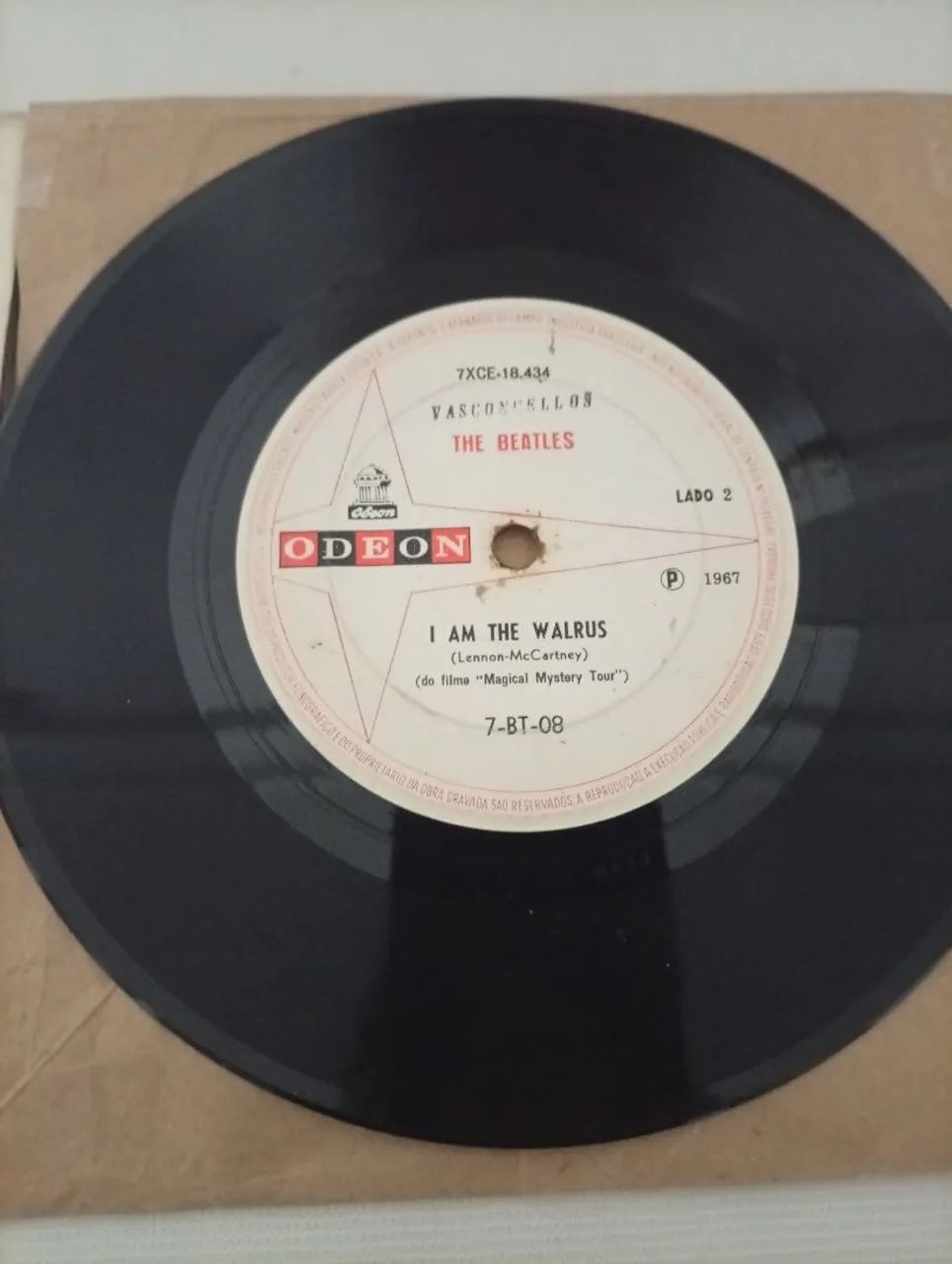 2 Compacto Vinil dos The Beatles anos 60  - Foto 3