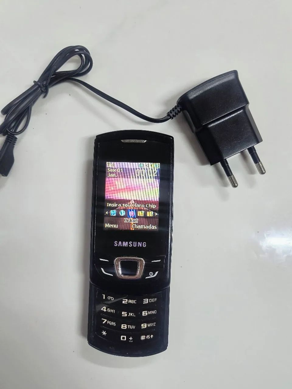  Celular Samsung GT-E2550