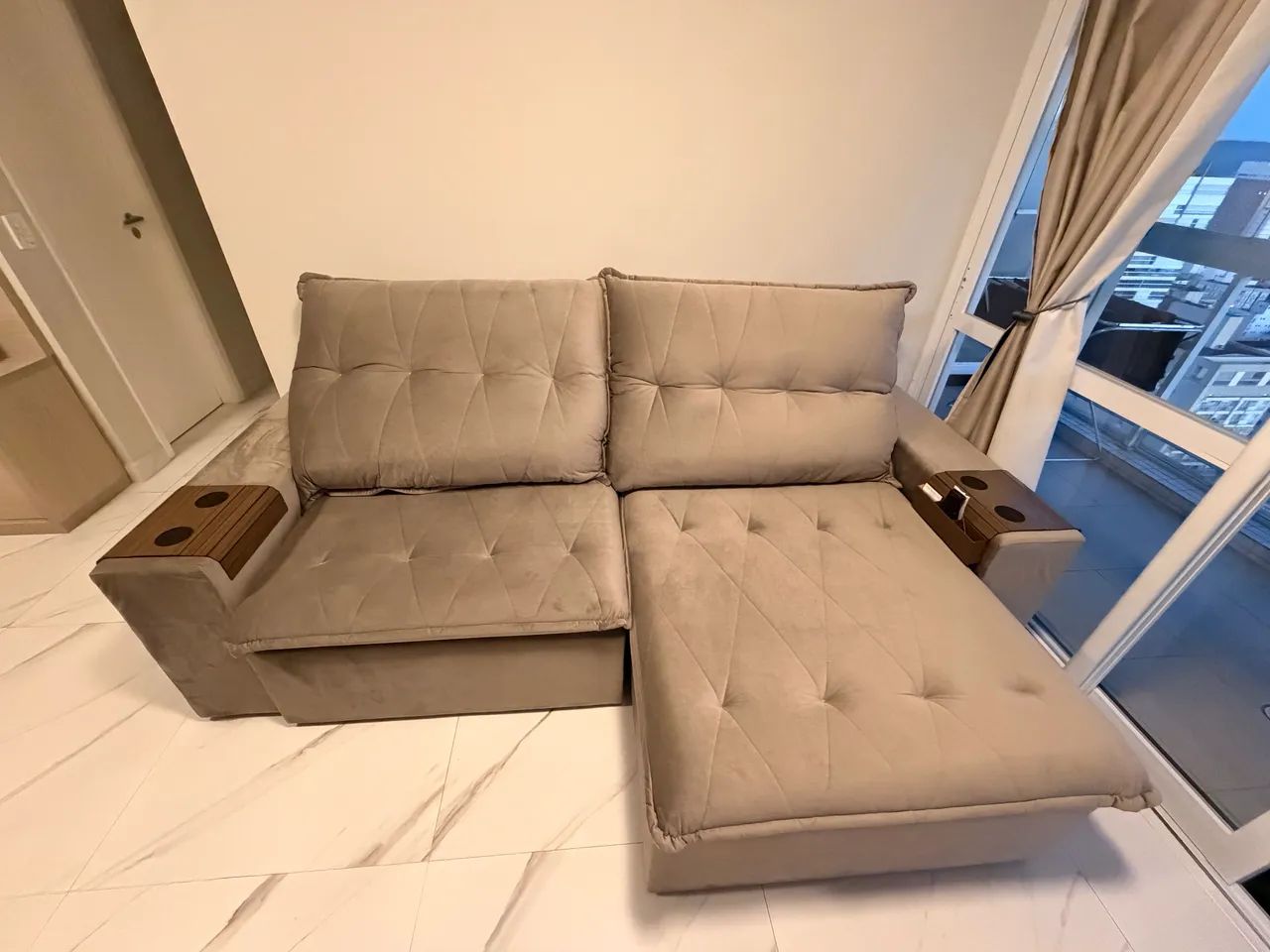 Sofá 4 lugares