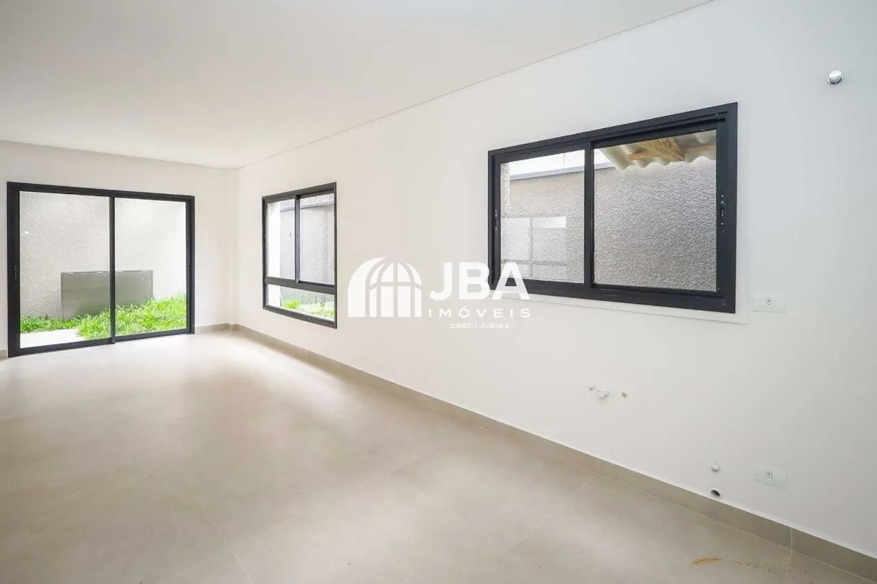 SOBRADOS TRIPLEX NO ÁGUA VERDE! - Foto 4