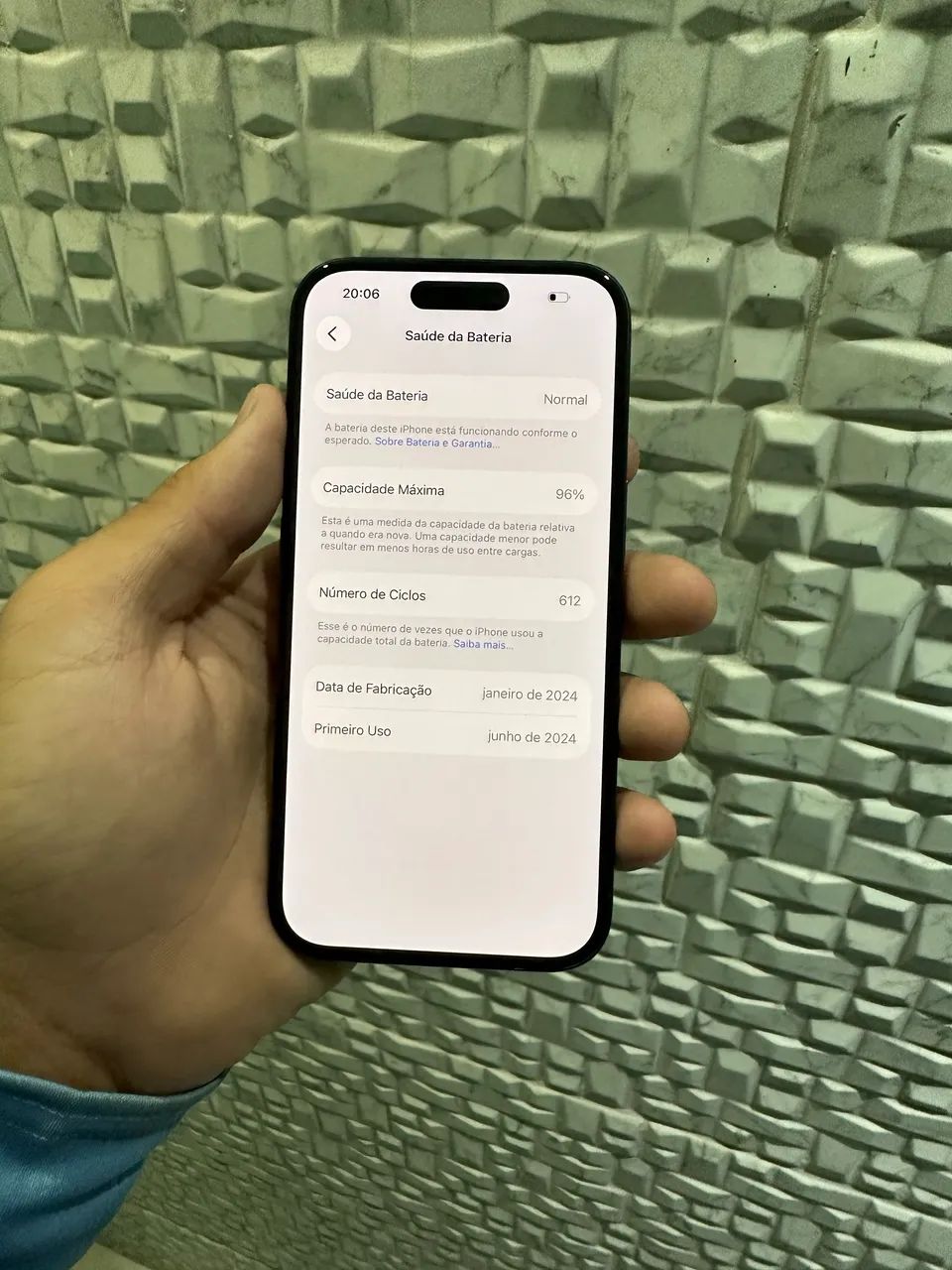 iPhone 15 96% - Foto 4