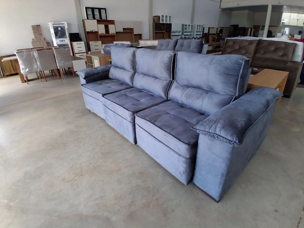 SOFÁ RETRÁTIL E RECLINAVEL NOVO
