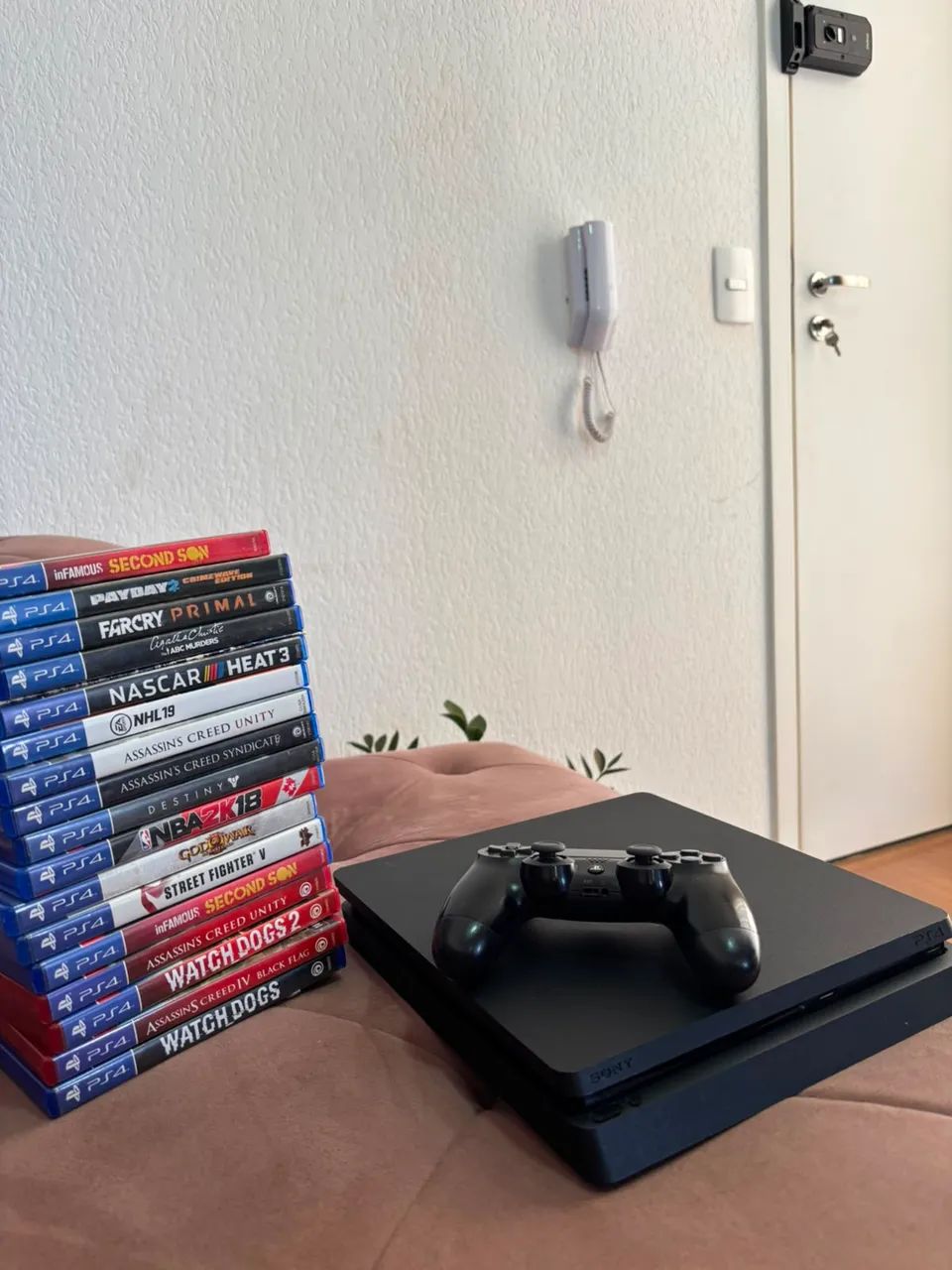 Ps4 slim mais 3 jogos. - Foto 5
