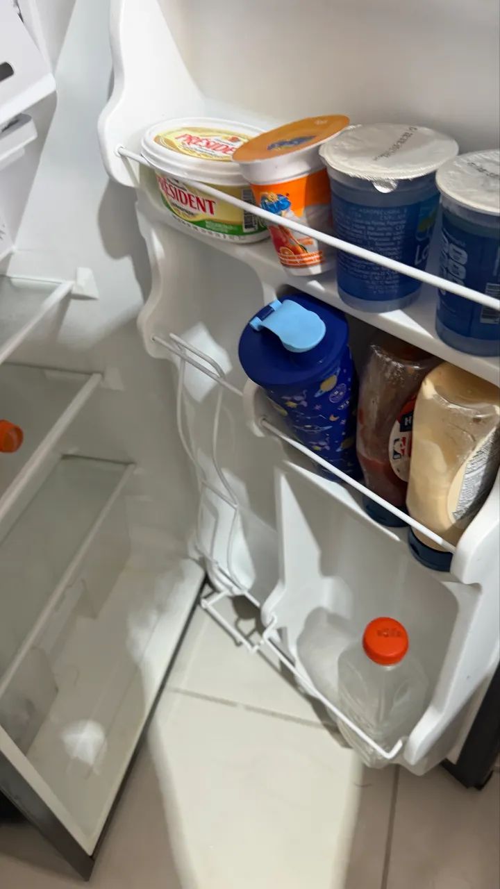 Frigobar Midea 93 litros  - Foto 4