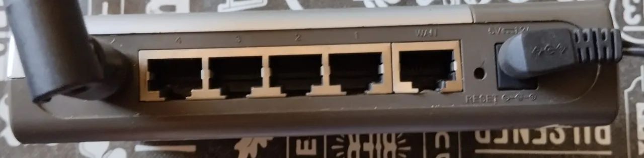 Roteador D-Link DI-524 USADO FUNCIONNDO COM FONTE - Foto 4