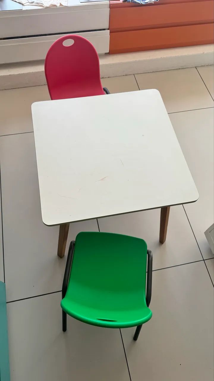 Mesinha com cadeiras  - Foto 2