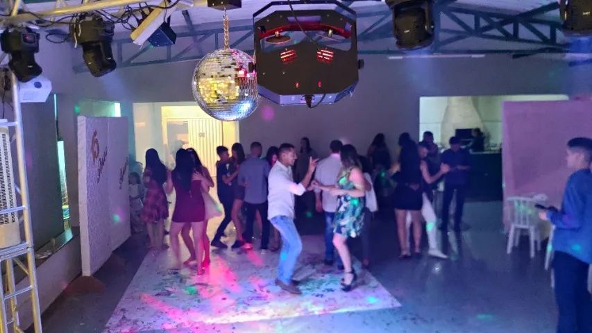 Dj Som Iluminação para festas eventos confraternizações