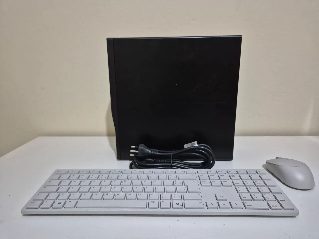 Dell Vostro 3710 - Foto 3