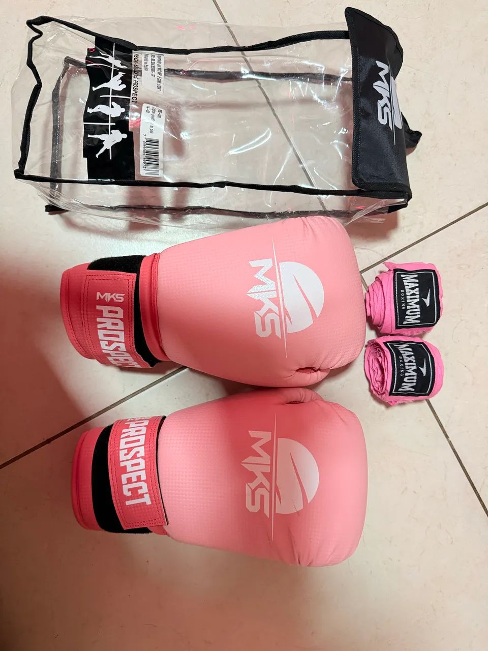Material de muay Thai, luvas mais bandagem 