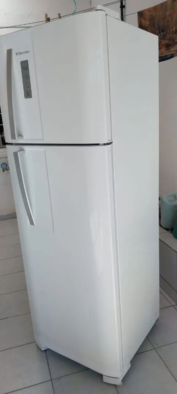 Geladeira electrolux duplex frost free ENTREGO - Foto 3