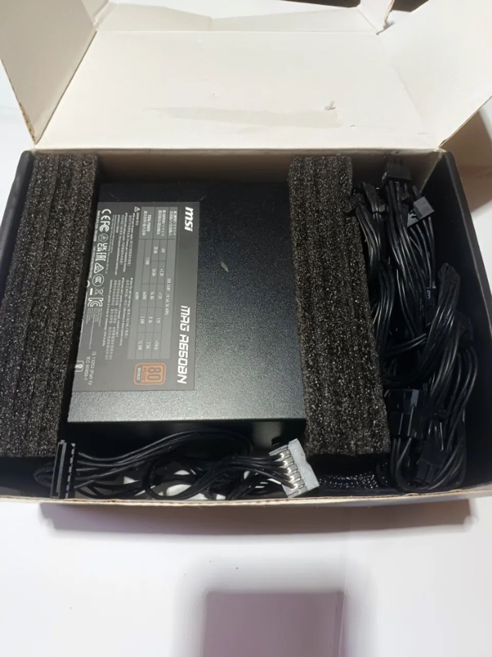Fonte MSI MAG 650W A650BN - 80 Plus Bronze - Foto 2