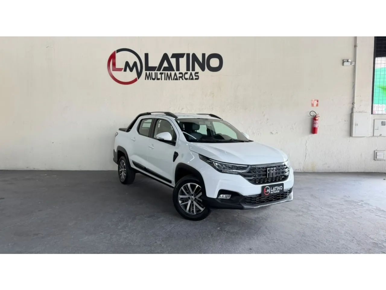 Fiat Strada Volcano 1.3 Flex 8V CD Aut. 2023 - Foto 3