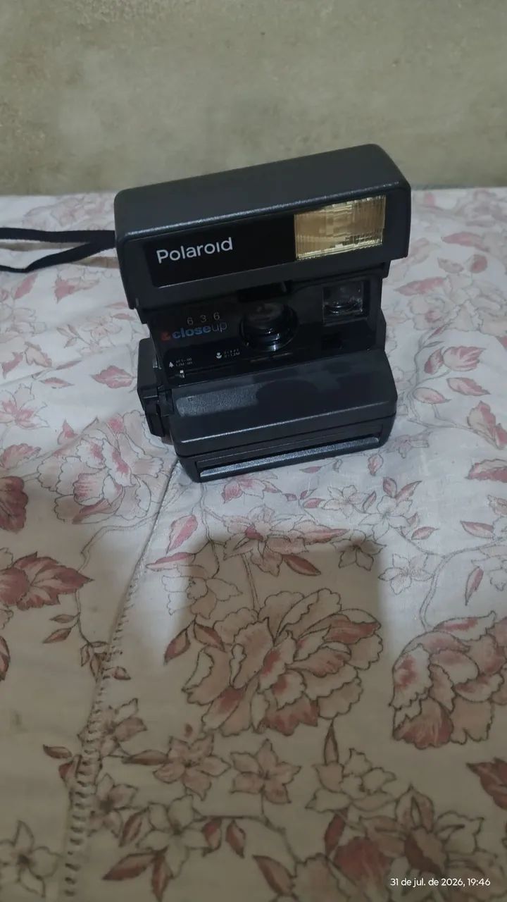 Camera polaroid 636 closeup