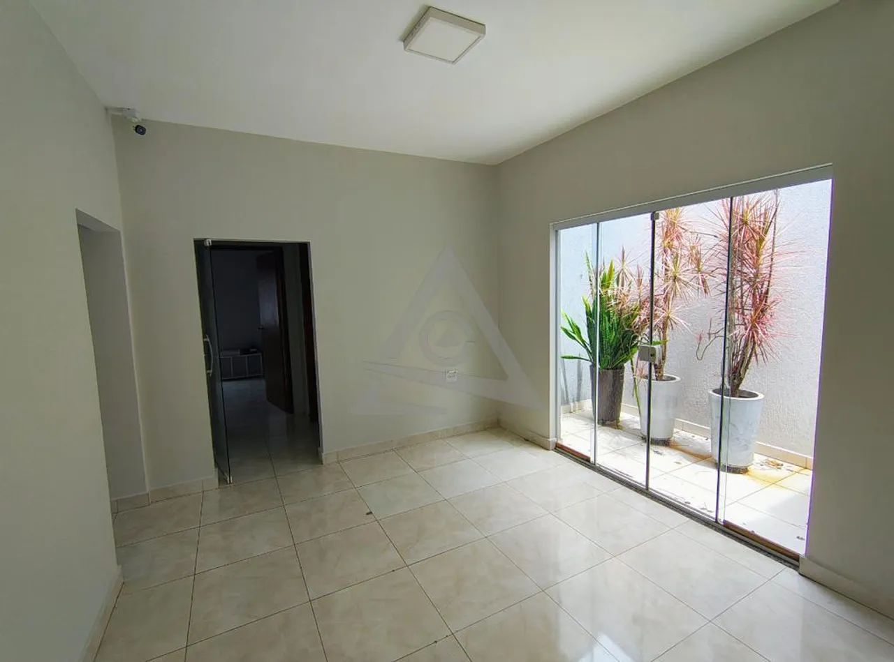 Casa para alugar em Campinas, Jardim Leonor, com 4 quartos, com 196 m² - Foto 3