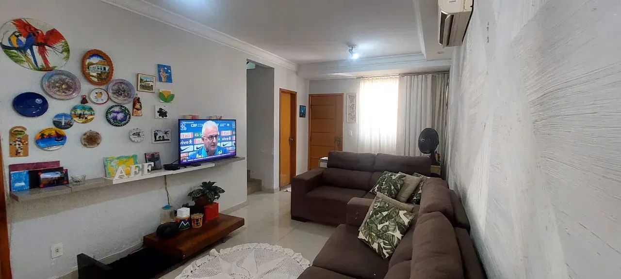 Sobrado para aluguel tem 150 metros quadrados com 3 quartos em Vila São João - Goiânia - G