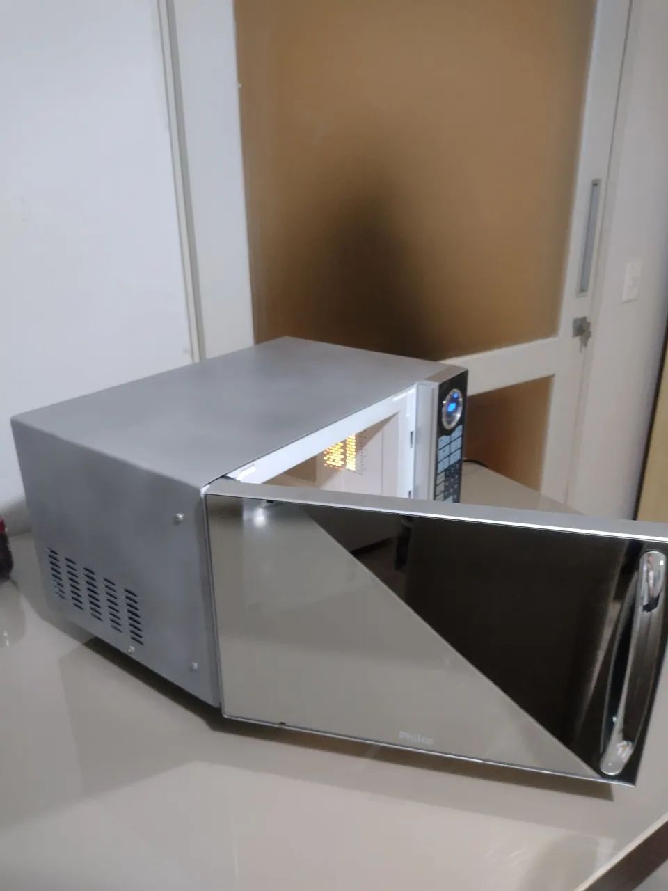 Microondas Philco 30 litros, funcionando perfeitamente  - Foto 3