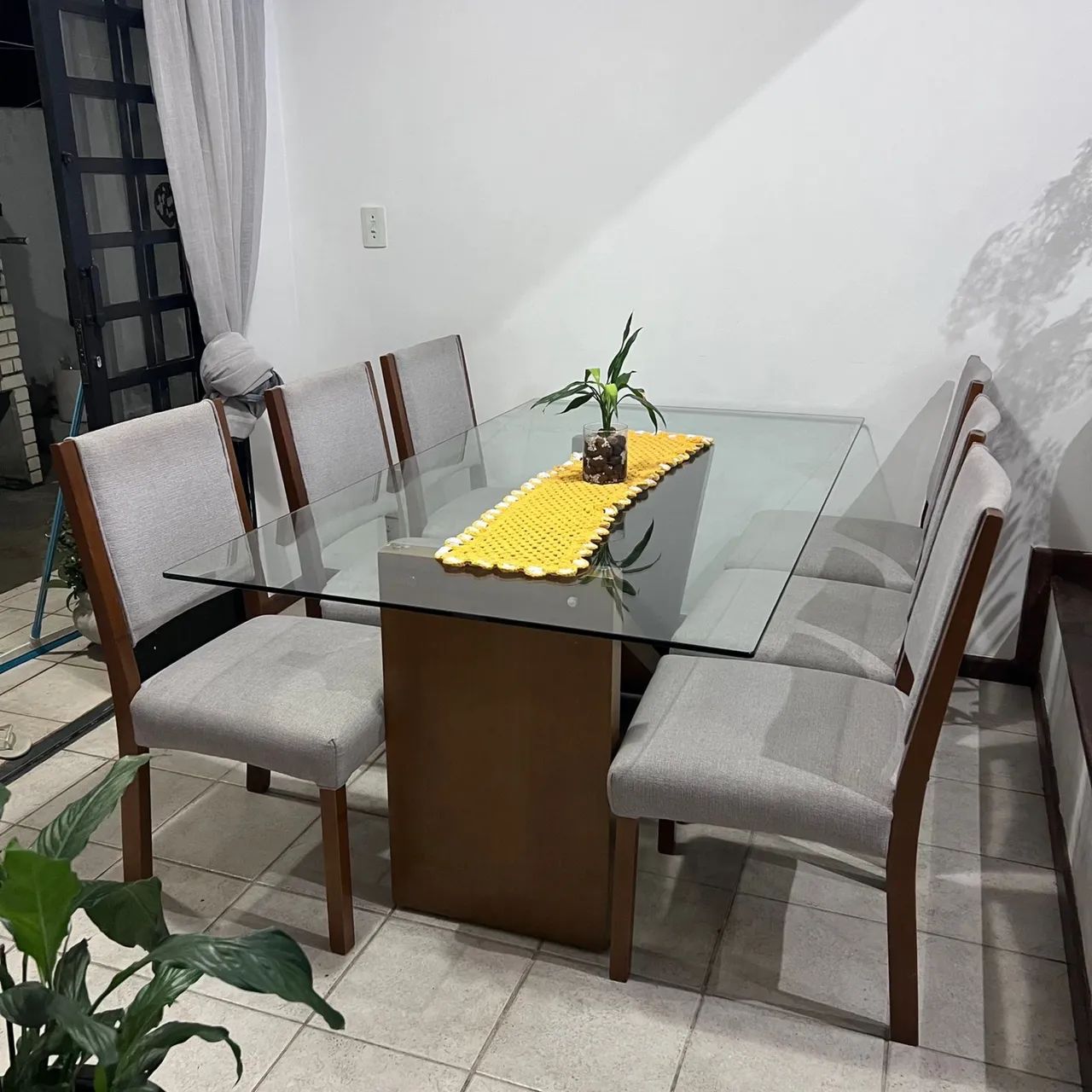 Mesa de Jantar com 6 cadeiras - Foto 5