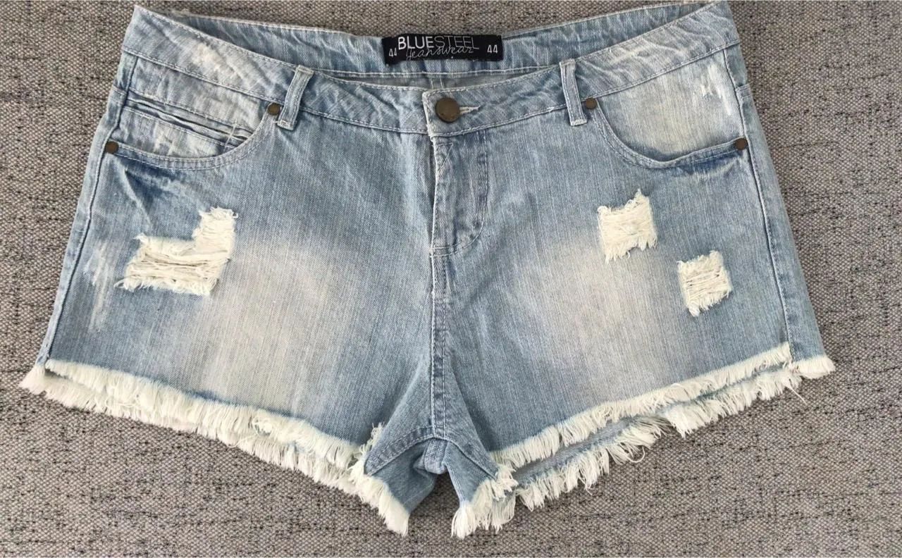 Shorts jeans tamanho 44