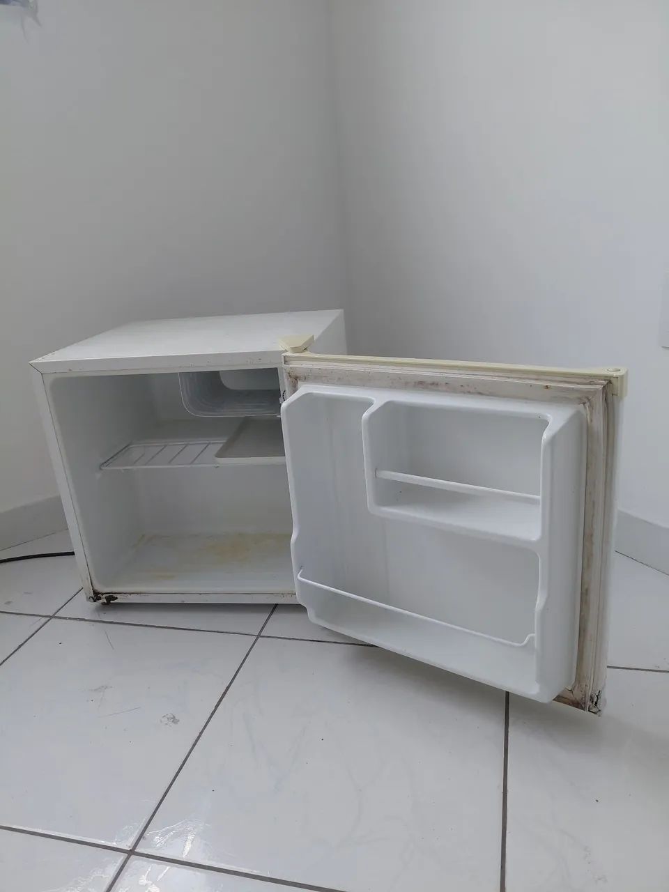 Geladeira Midea 45l - Foto 2