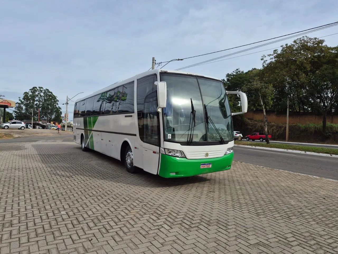 Ônibus mercedez 46 lugares com ar condicionado  - Foto 2
