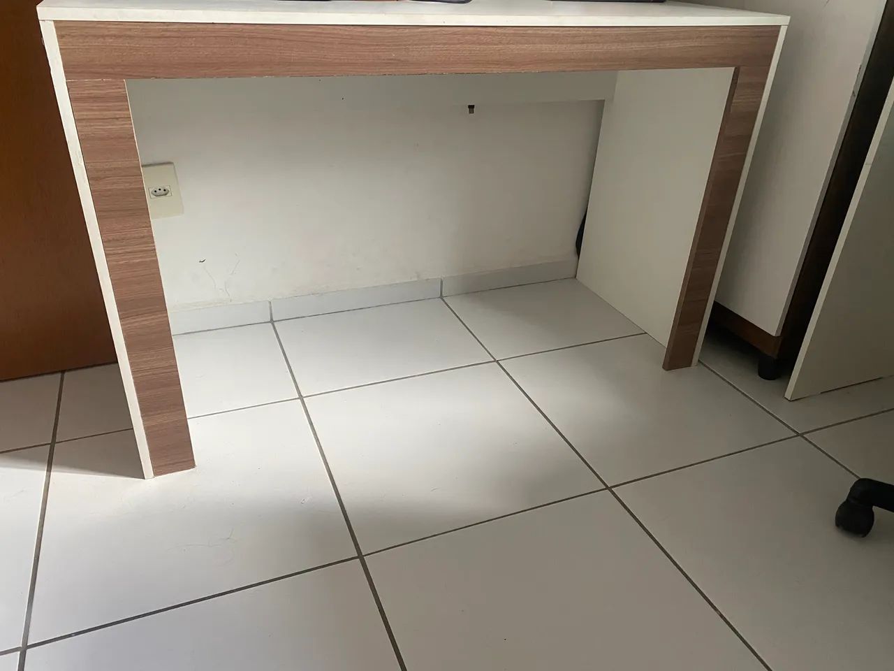 Mesa de estudos - Foto 4