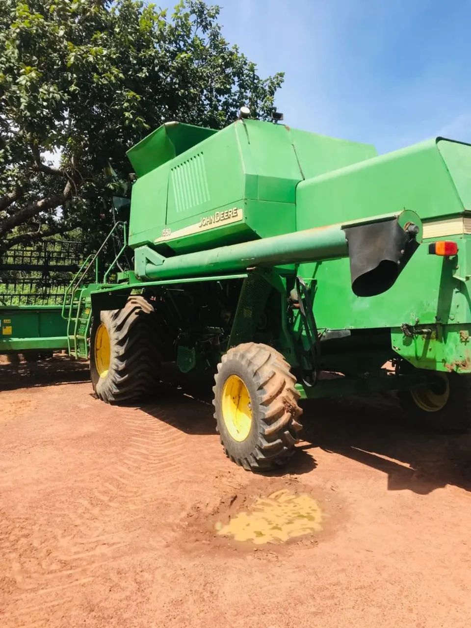 Colheitadeira John Deer 1550