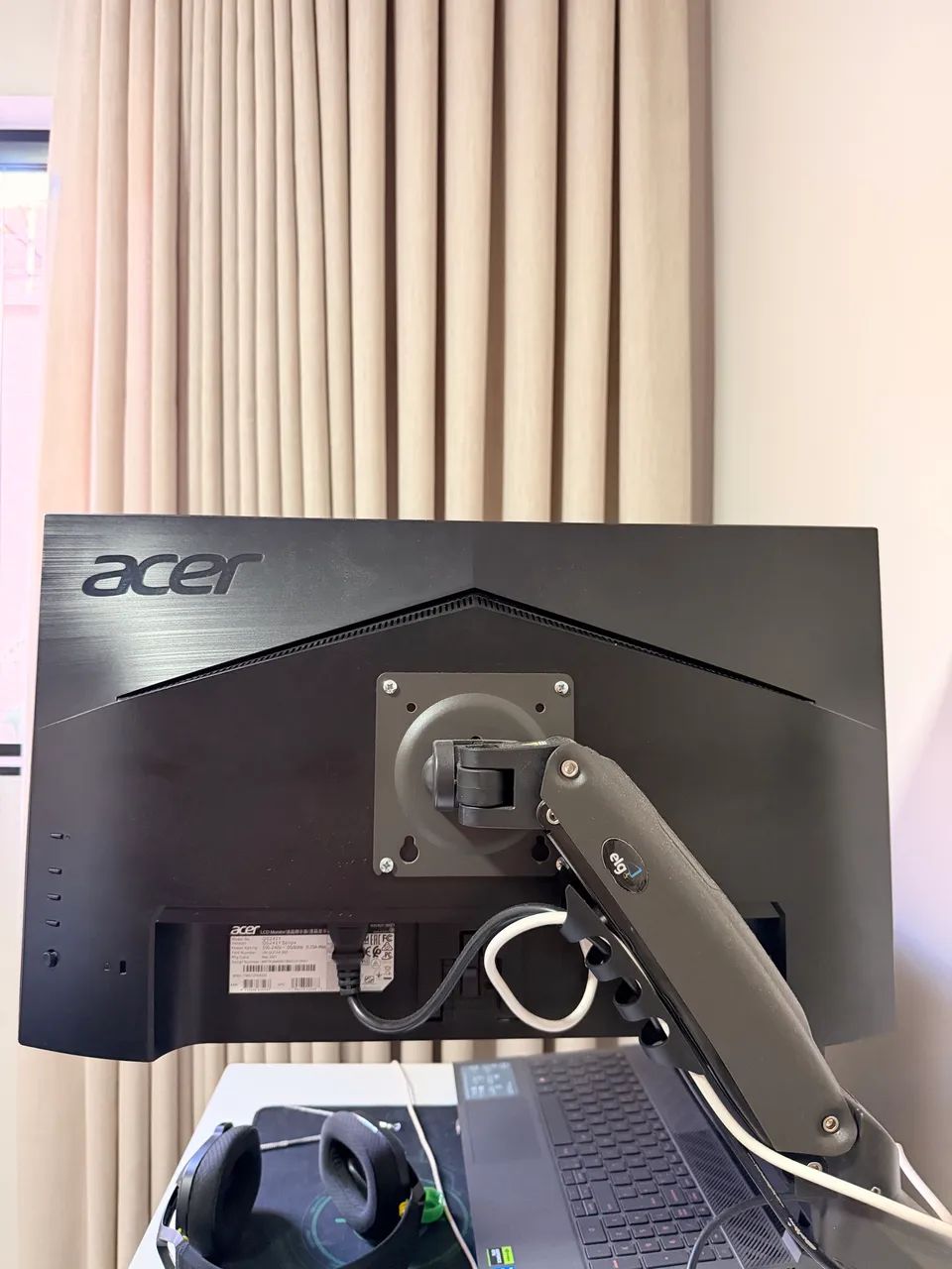 Monitor Gamer Acer Nitro 24? 165Hz - Foto 2