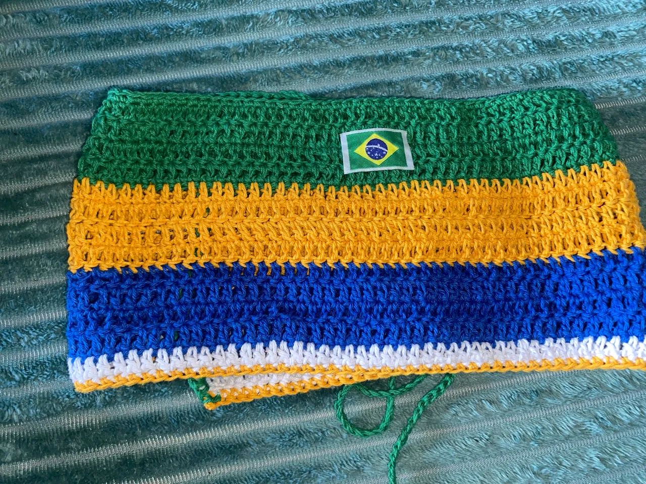 Conjunto e cropped de crochê do Brasil - Foto 2