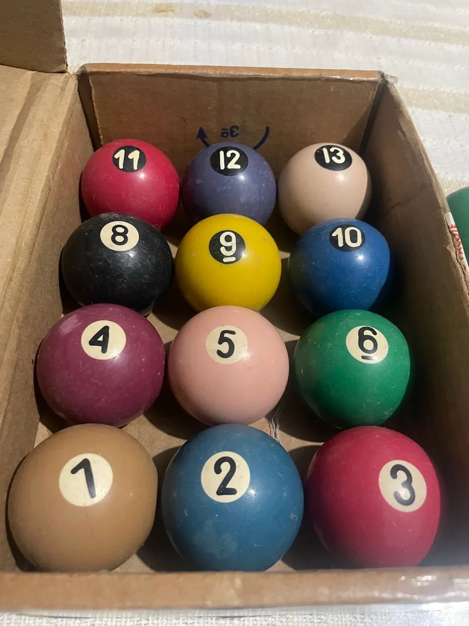 Vendo jogo de bolas de sinuca usado