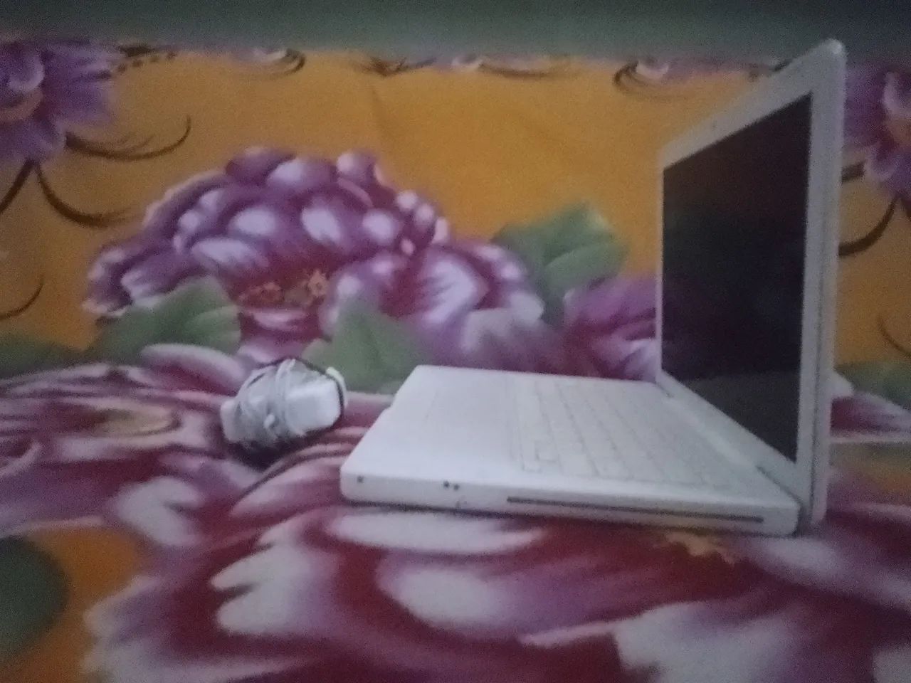 MACKBOOK BRANCO USADO - Foto 4