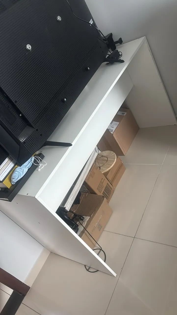 Mesinha de trabalho  - Foto 2