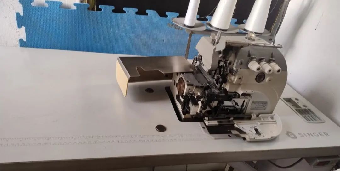Máquina de Costura Overloque - Foto 4