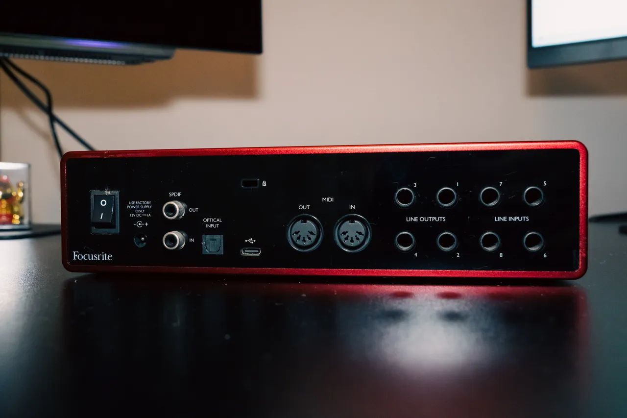Interface de Áudio Focusrite Scarlett 18i8 3rd Gen - Foto 4