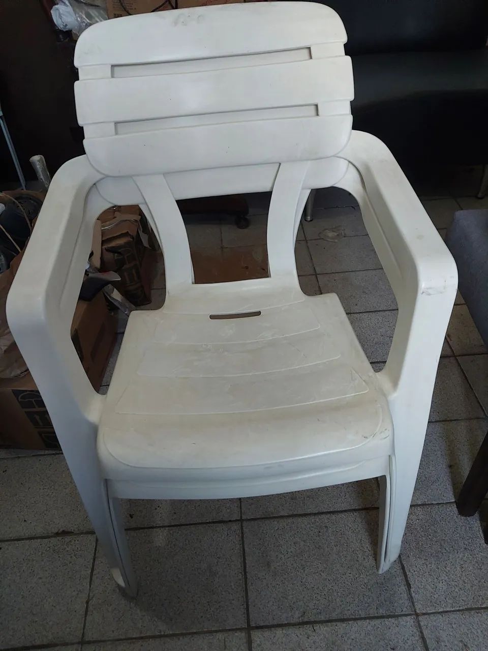 2 cadeiras resistentes - Foto 3